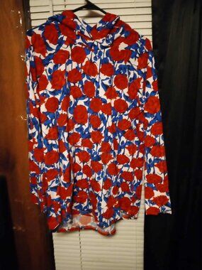 LuLaRoe Women’s Hoodie Top Size L red roses Long Sleeve Soft Knit front pocket